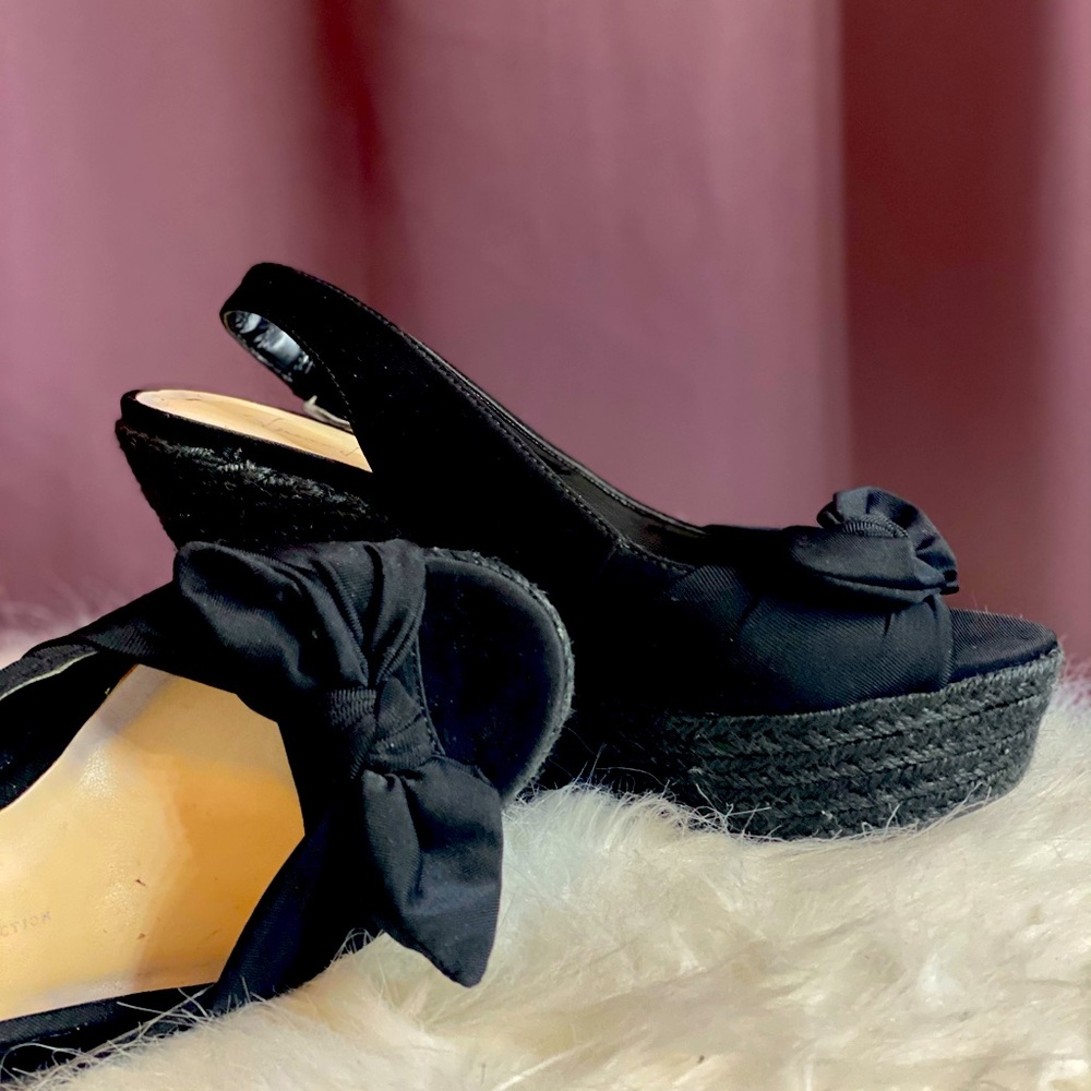 Black wedge sandals